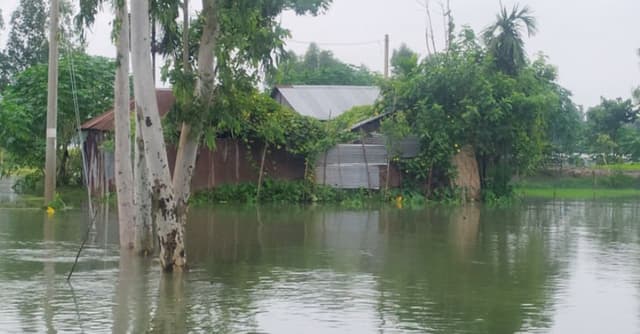 ১২ জেলায় বন্যা পরিস্থিতির অবনতির শঙ্কা
