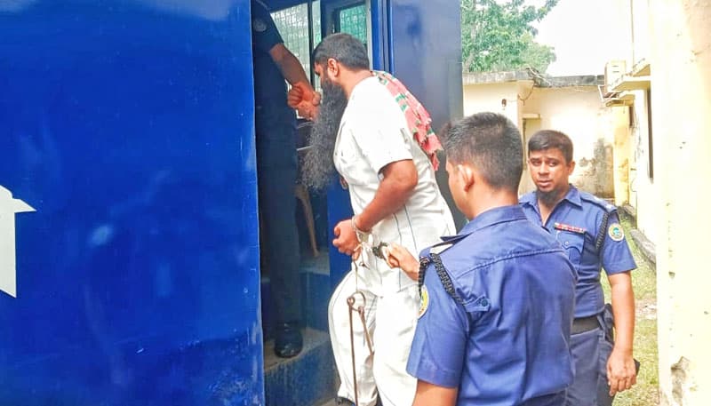 ঝালকাঠিতে স্ত্রী সন্তান হত্যা মামলায় কারাগারে স্বামী