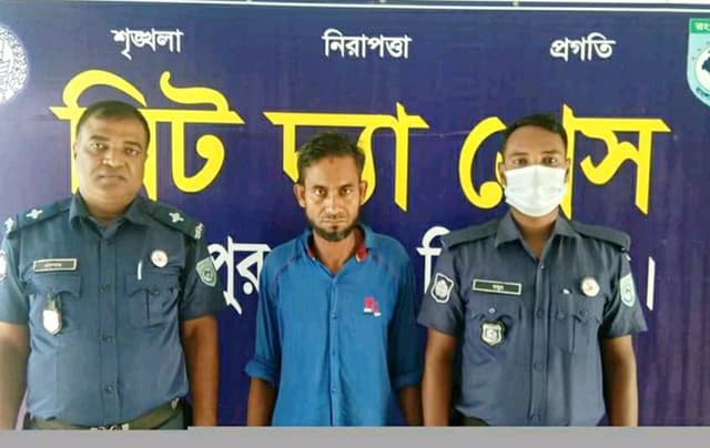 হিলিতে দশম শ্রেণীর ছাত্রীকে অপহরণ, যুবক গ্রেফতার