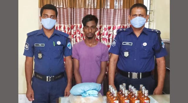 দেবীদ্বারে বিদেশি মদসহ গ্রেফতার মাদক ব্যবসায়ীকে জেল হাজতে প্রেরণ