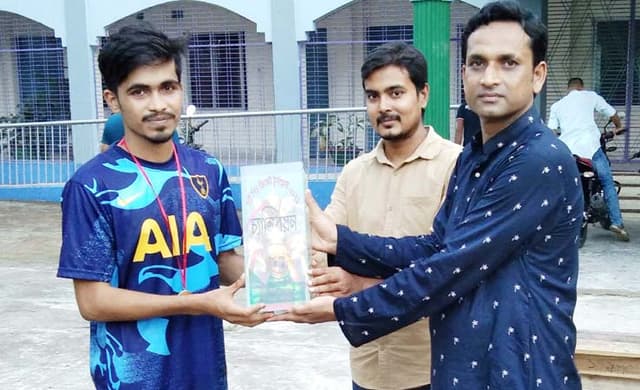 ধামইরহাটে শর্টপিস ক্রিকেট টুর্নামেন্ট অনুষ্ঠিত