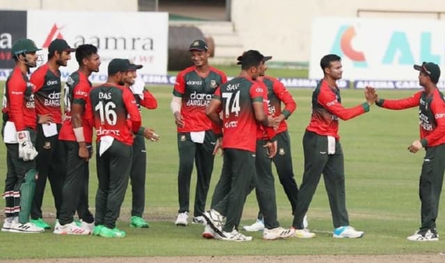 নিউজিল্যান্ডকে ১০০ রানও করতে দিলেন না নাসুম-মুস্তাফিজ