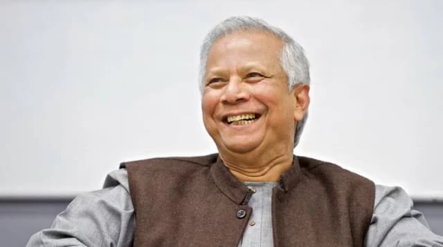 প্রথম মাসেই মূল্যস্ফীতি কমিয়ে যে চমক দেখাল ড. ইউনূসের সরকার