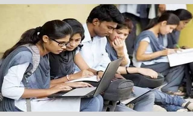 প্রকাশ হলো এইচএসসি পরীক্ষার কেন্দ্র তালিকা (লিংক)