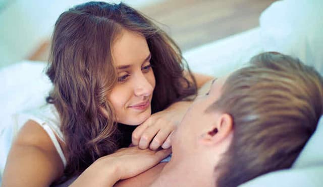 নারীদের যৌন উত্তেজনার লক্ষণ, বুঝবেন যেভাবে