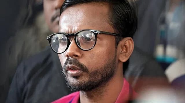 এবার নৌকার প্রার্থী হতে চায় হিরো আলম