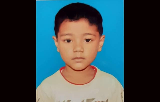 আত্রাইয়ে চার্জার ভ্যানের ধাক্কায় শিশুর মৃত্যু
