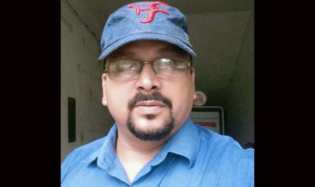 প্রশ্নপত্র ফাঁসের ঘটনায় ভূরুঙ্গামারীর শিক্ষা কর্মকর্তা সাময়িক বরখাস্ত