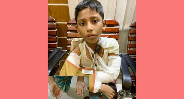 মাদ্রাসা থেকে পালাতে গিয়ে আহত ছাত্র; চিকিৎসার ব্যাবস্থাপত্র ছিনিয়ে নেয়ার অভিযোগ