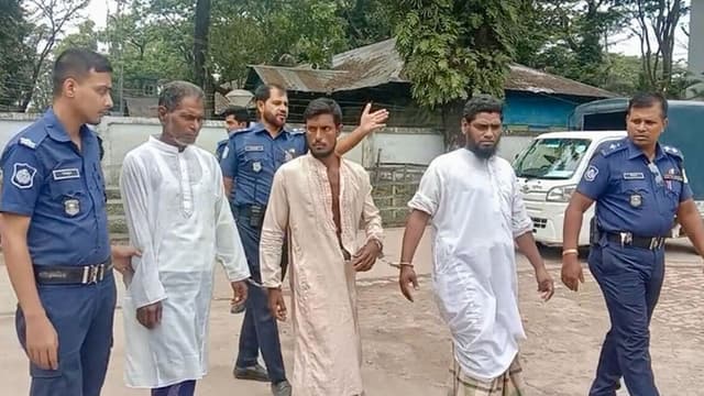 স্বামীকে বশে আনতে ফকিরের কাছে গিয়ে গণধর্ষণের শিকার নারী