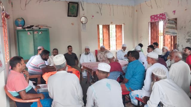 রাজাপুরে মাদ্রাসার সভাপতি ও সুপারের বিরুদ্ধে দুর্নীতি ও অনিয়মের অভিযোগ