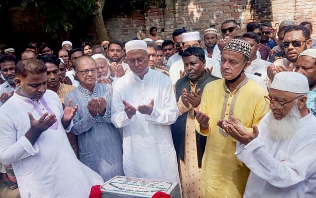 আত্রাইয়ে মসজিদের ভিত্তিপ্রস্তর স্থাপন