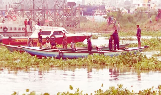 আমিনবাজারে ট্রলারডুবি: মৃতের সংখ্যা বেড়ে পাঁচ