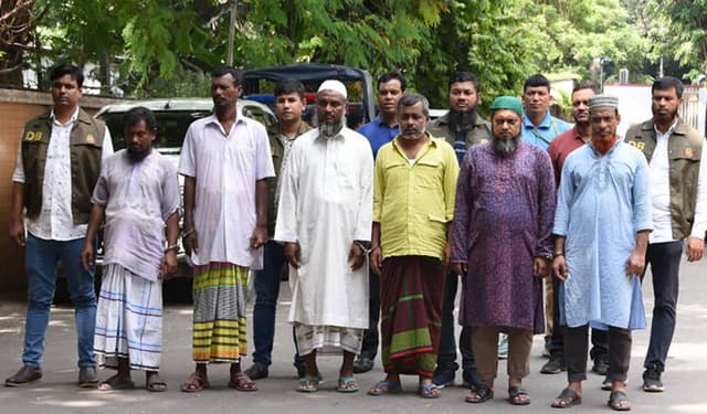 ৫০ বছরের অভিজ্ঞতায় চুরি বিদ্যায় ডাবল সেঞ্চুরি !