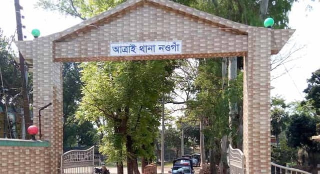 আত্রাইয়ে পরিত্যক্ত অবস্থায় গুলি ও রিভলভার উদ্ধার