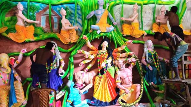 দুর্গাপূজায় ঝিনাইদহে উৎসবের আমেজ,  ৪৮৭টি মন্ডপে দুর্গাপূজার আয়োজন