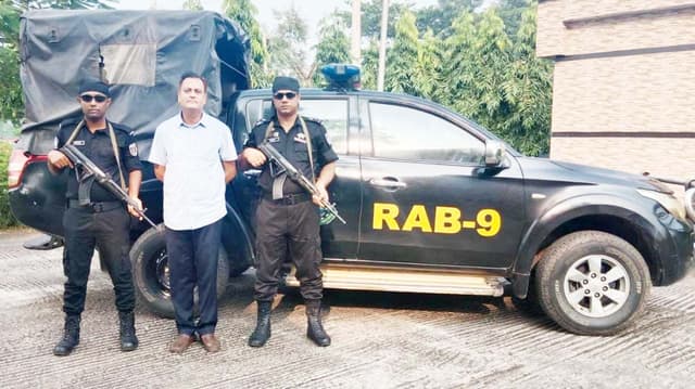 সিলেট সিটি করপোরেশনের প্যানেল মেয়র তৌফিক বক্স লিপন গ্রেফতার