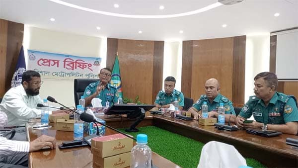 সন্ত্রাস ও মাদক নিয়ন্ত্রণে জনগণের সহযোগিতা কামনা বিএমপি কমিশনারের