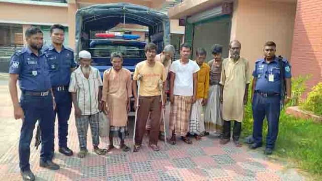 হিলিতে ৮ মাদকসেবির ভ্রাম্যমাণ আদালতে কারাদণ্ড