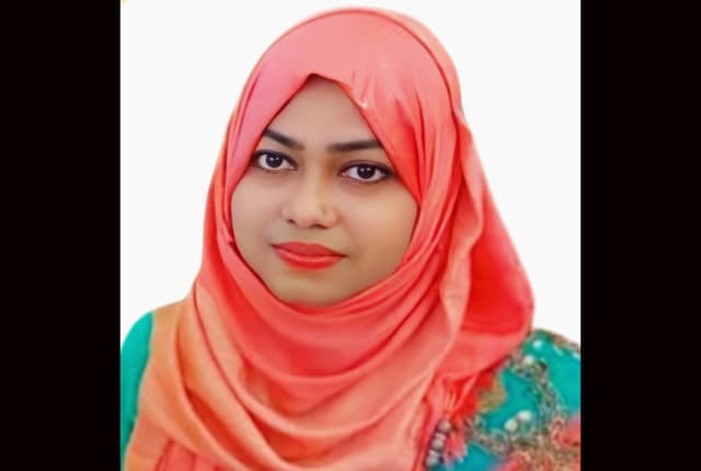 সন্তানের আশায় হাটতে গিয়ে ট্রেনের ধাক্কায় মৃত্যু!