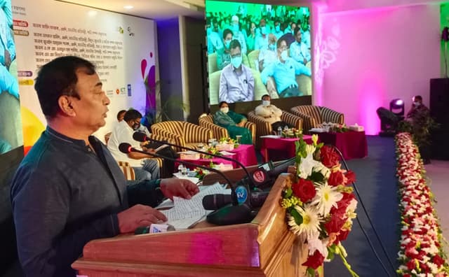প্রধানমন্ত্রীর সময়োপযোগী পদক্ষেপে দেশের অর্থনৈতিক উন্নয়ন গতিশীল