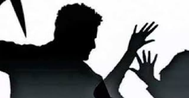 মৃতদেহের সঙ্গে যৌন সঙ্গমকালে ‘জেগে’ উঠলো তরুণী!