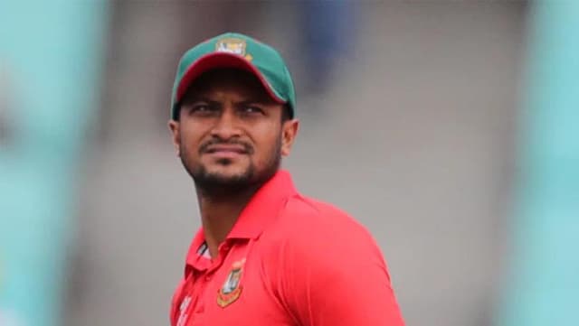 দুদকের শুভেচ্ছাদূত থাকছে না সাকিব
