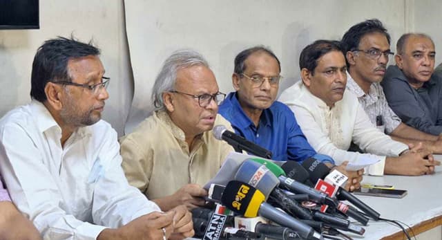 সমাবেশ বানচালের করতে সশস্ত্র আওয়ামী ক্যাডার আনা হচ্ছে: দাবী রিজভীর