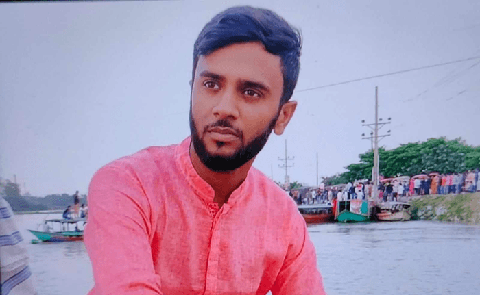 গাজীপুরে নিহত শ্রমিক রাসেলকে গ্রামের বাড়ি ঝালকাঠিতে দাফন