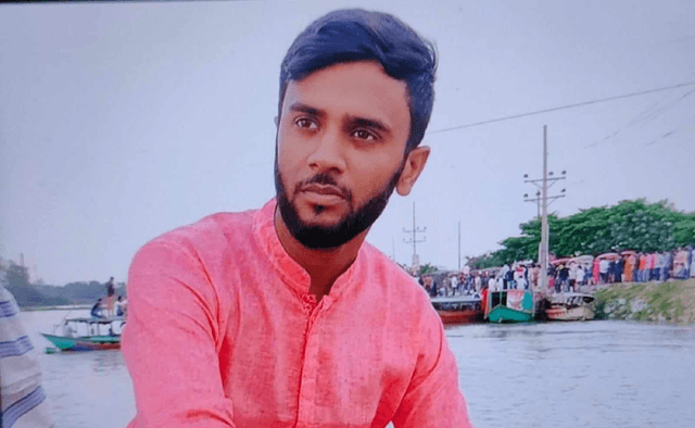 গাজীপুরে নিহত শ্রমিক রাসেলকে গ্রামের বাড়ি ঝালকাঠিতে দাফন