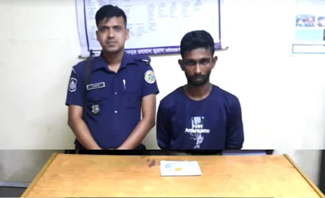 লালমোহনে ইয়াবাসহ যুবক গ্রেফতার
