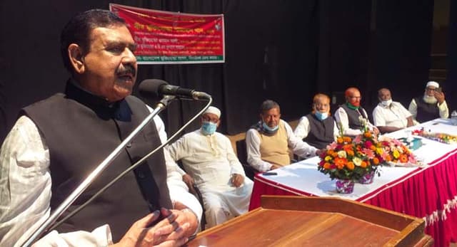 ঝিনাইদহে মুক্তিযোদ্ধাদের সঙ্গে শাজাহান খান এমপির মতবিনিময়