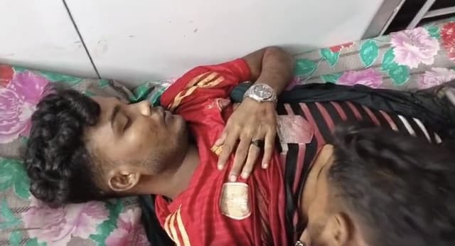 টেকনাফে রোহিঙ্গা ক্যাম্পে গুলি আধিপত্য বিস্তারকে কেন্দ্র করে হত্যাকাণ্ড