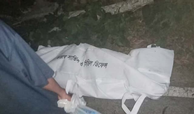 সুপারি নিয়ে ঢাকা যাওয়া হলো না ব্যবসায়ী হাসানের