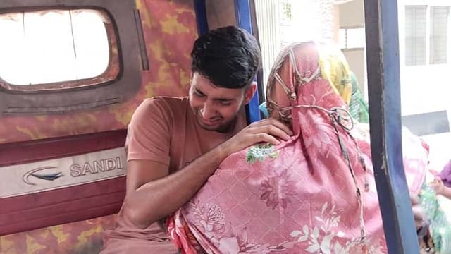 নানা বাড়ি যাওয়ার কথা বলে মা পৃথিবী ছেড়েই চলে গেলো !
