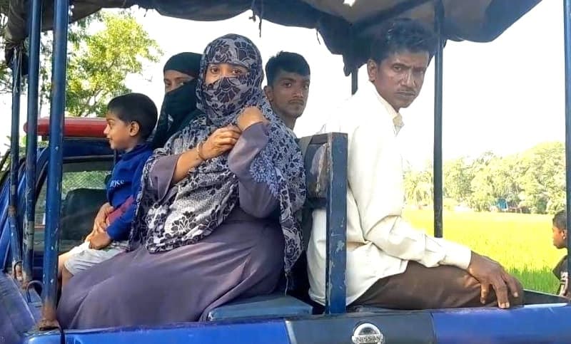 শিক্ষার্থীরা ধানক্ষেত নষ্ট করায় শিক্ষকদের মারধর!