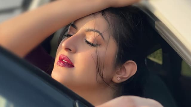 একটা ফ্রি কইরা দিলাম সেটাতেও ক্ষান্ত হইলো না: পরীমণি