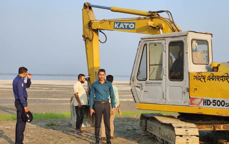 গোয়ালন্দে দুই বালু ব্যবসায়ীকে জরিমানা
