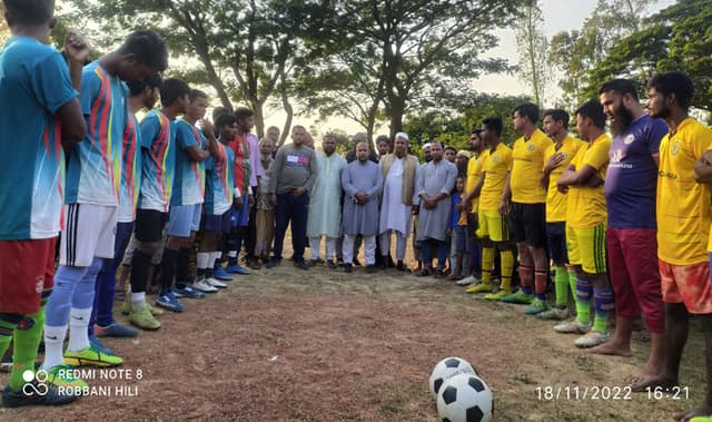 হিলিতে ফুটবল টুর্নামেন্টের ফাইনাল খেলা অনুষ্ঠিত