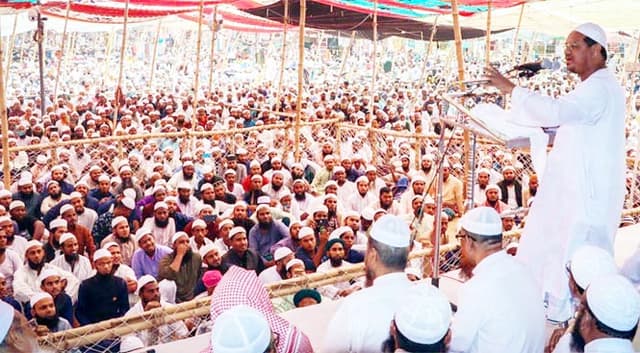 দলীয় সরকারের অধীনে নির্বাচনে যাবে না ইসলামী আন্দোলন: চরমোনাই পীর