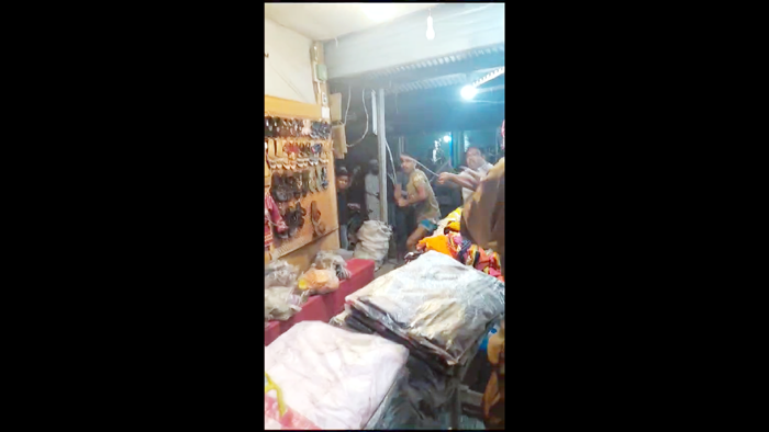 কোম্পানীগঞ্জে দেশীয় অস্ত্র নিয়ে দোকানে হামলা, ভিডিও ভাইরাল