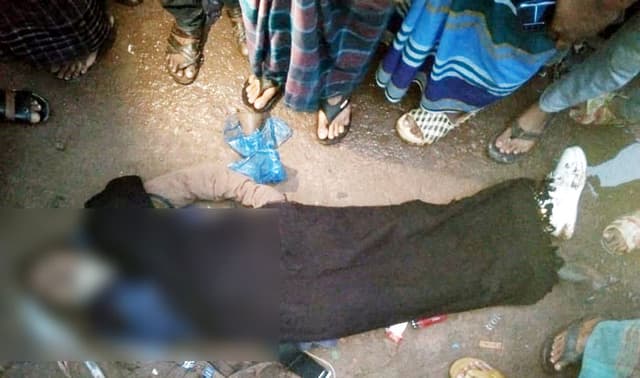 নৈশ প্রহরীকে হত্যা করে ২ স্বর্ণ দোকানে ডাকাতি
