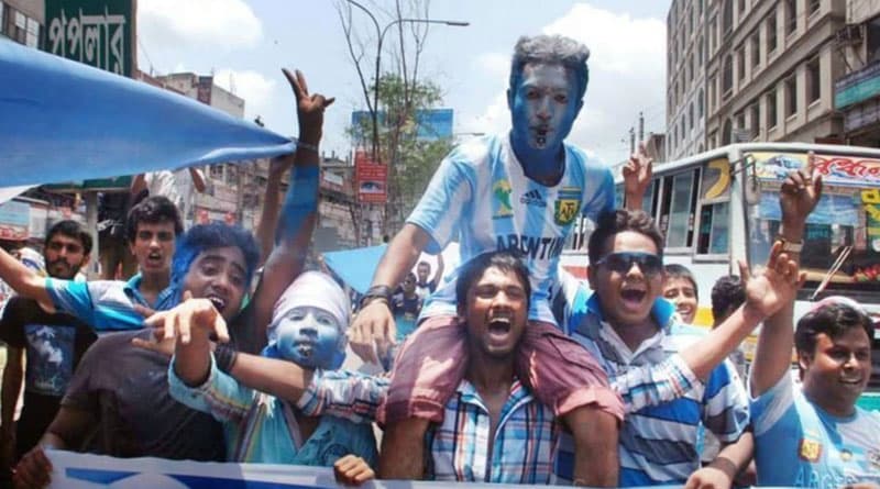 বাংলাদেশি ভক্ত দেখে ঢাকায় দূতাবাস খুলতে চায় আর্জেন্টিনা