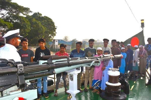 মহান বিজয় দিবস কোস্টগার্ডের ৭টি জনসাধারণের জন্য উন্মুক্ত