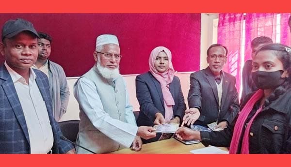 ধামইরহাটে ক্ষুদ্র নৃ-গোষ্ঠী শিক্ষার্থী ও দুঃস্থ্যদের মাঝে নগদ অর্থ বিতরণ