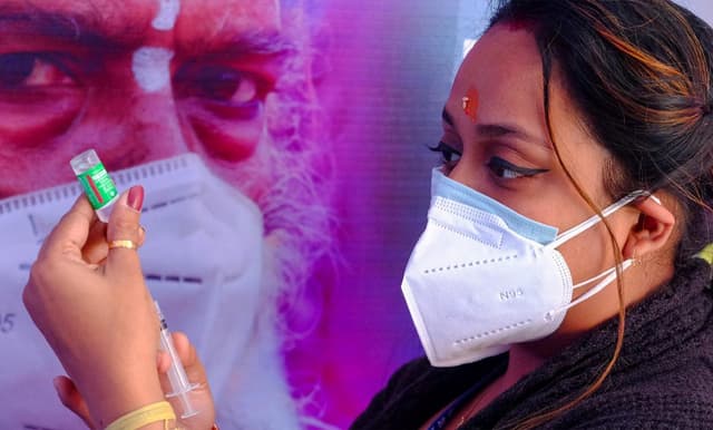 পাঁচ দেশে বাড়ছে করোনা, সতর্ক ভারত