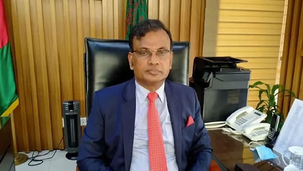 ভোট বিরোধী লিফলেট বিতরণ করলে ব্যবস্থা: ইসি আনিছুর