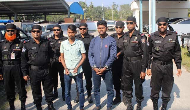 অশ্লীল ভিডিও ধারণ করে চাঁদাবাজি ॥ বরিশালে নারীসহ আটক ৩
