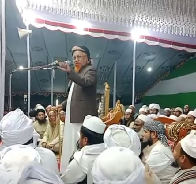 সরাইলে তাফসির মাহফিলে হেফাজত নেতার ক্ষোভ প্রকাশ